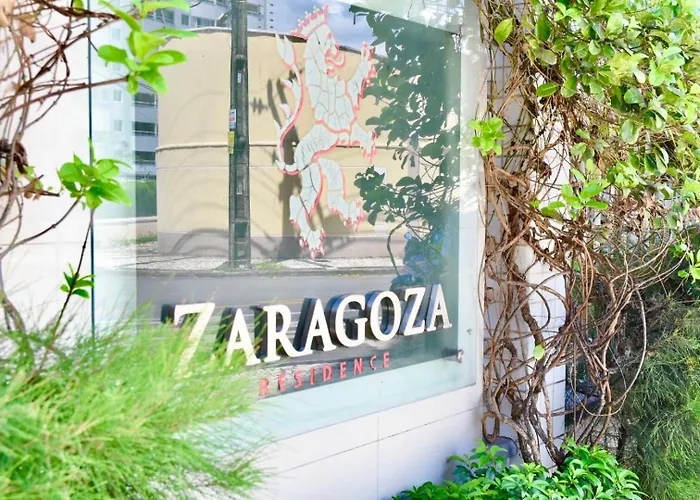 Condominio Zaragoza No Parque Del Sol
